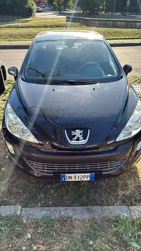 Usata Peugeot 308 120 CV (88 kW) 2008 Berlina