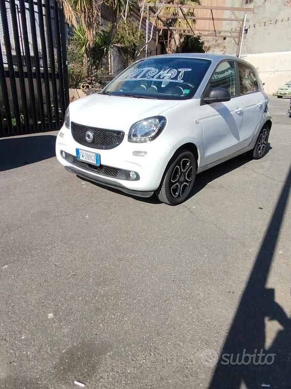 Usata Smart ForFour Brabus 70 CV (51 kW) 2019 Bianco Utilitaria