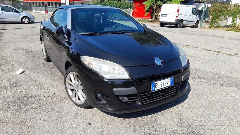 Usata Renault Mégane Cabriolet 130 CV (95 kW) 2011 Nero Cabrio
