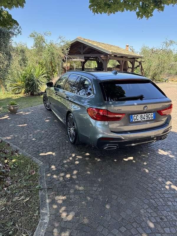 Usata BMW 520 M Sport 190 CV (139 kW) 2020 Grigio Station wagon