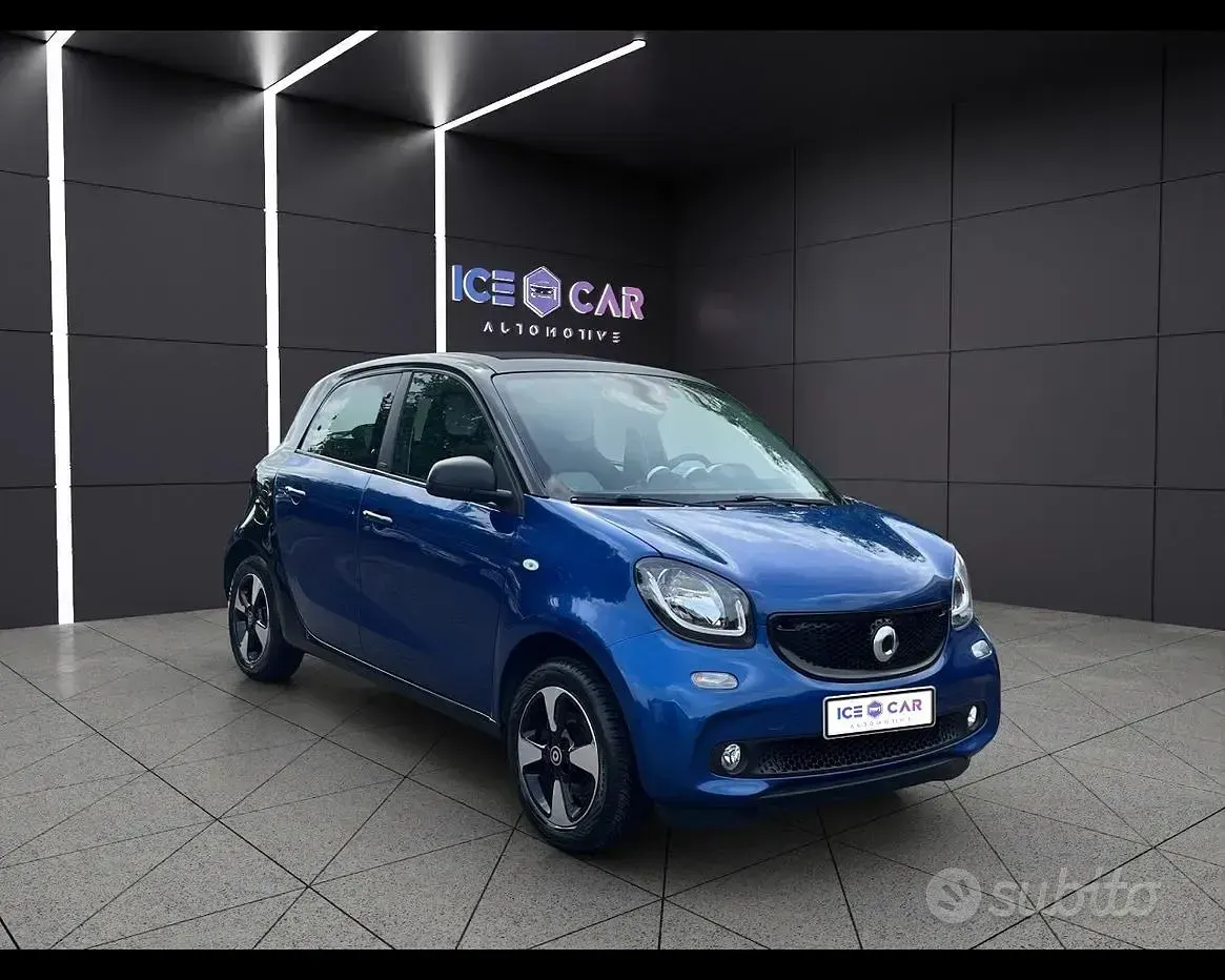 Usado Smart ForFour Passion 71 CV (52 kW) 2017 Azul Utilitario