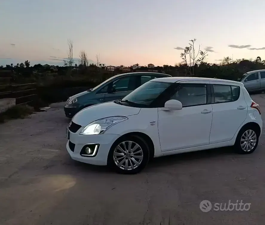 Usata Suzuki Swift 75 CV (55 kW) 2013 Bianco Utilitaria