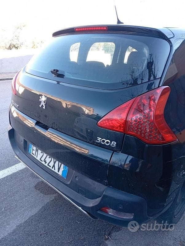 Usata Peugeot 3008 120 CV (88 kW) 2012 Nero Monovolume