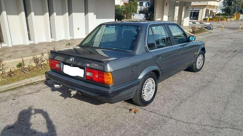 Usata BMW 316 101 CV (74 kW) 1989 Grigio Berlina