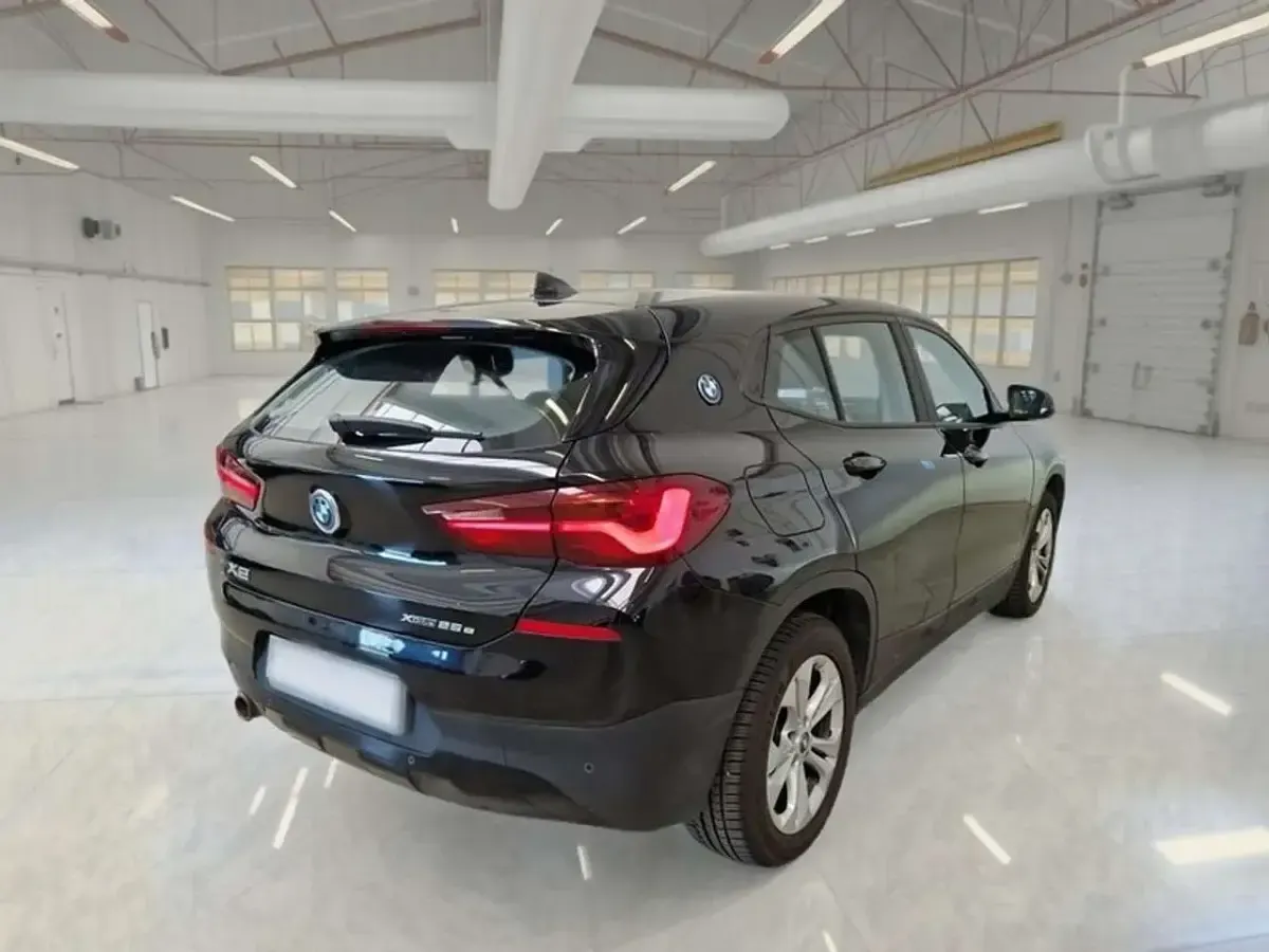 Usata BMW X2 125 CV (91 kW) 2023 Nero SUV