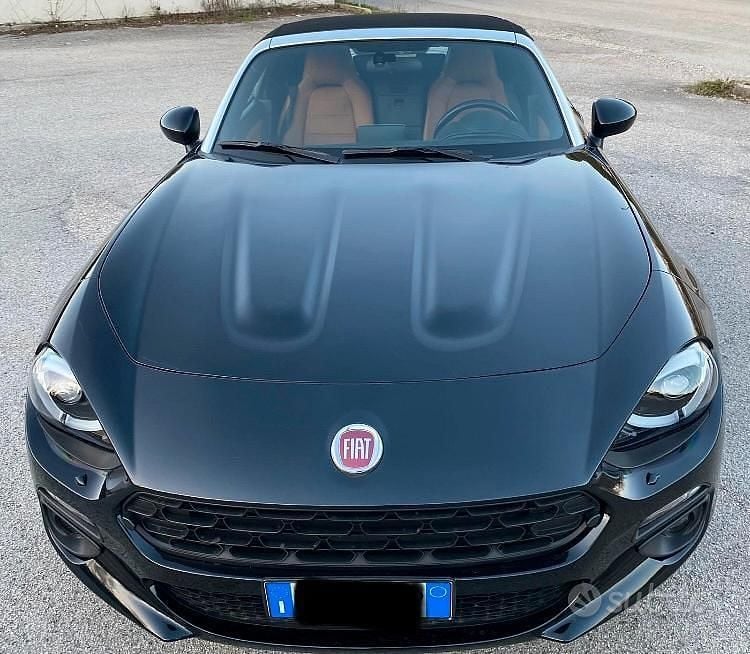 Usata Fiat 124 Spider Lusso 140 CV (102 kW) 2019 Nero Cabrio