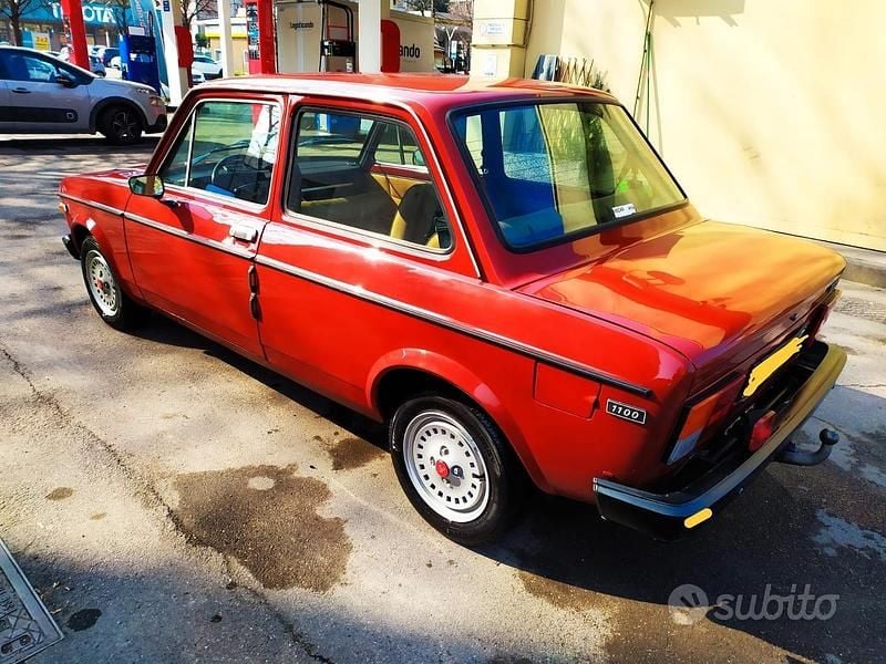 Marrone Usata 1970 Fiat 128 Tre volumi | 9990 € - Immagine 1/4