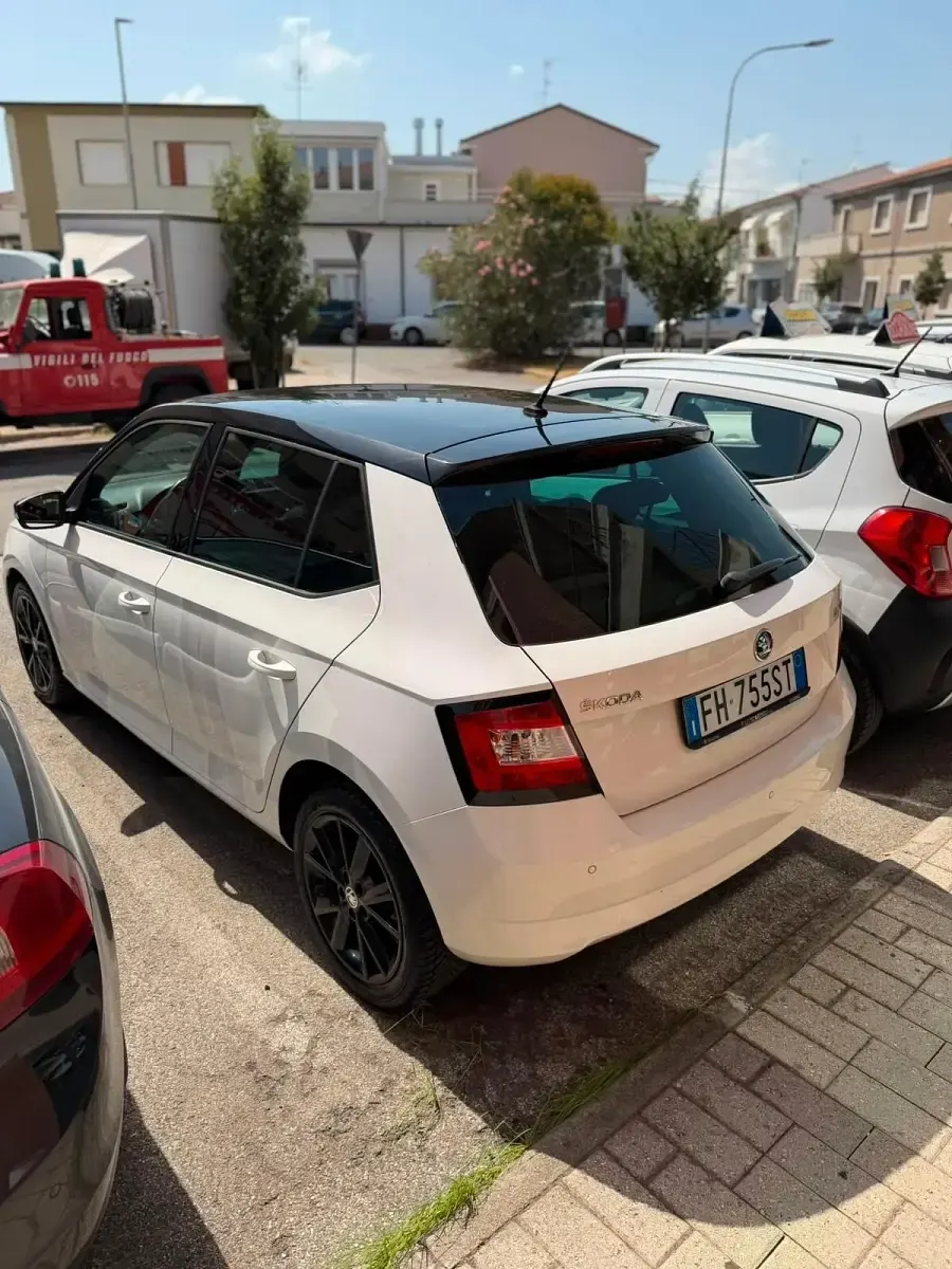 Usata Skoda Fabia Ambition 75 CV (55 kW) 2017 Bianco Berlina