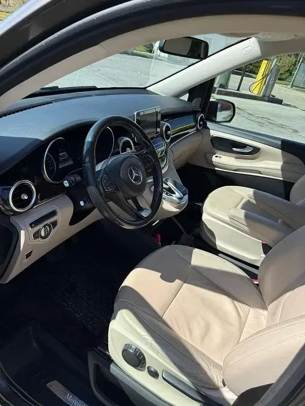 Usata Mercedes V220 Business 163 CV (119 kW) 2018 Monovolume