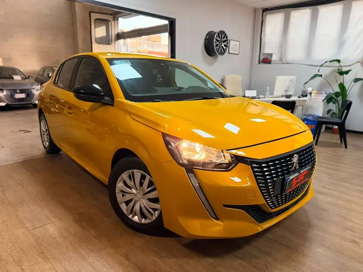 Usata Peugeot 208 Active 75 CV (55 kW) 2023 Giallo Utilitaria