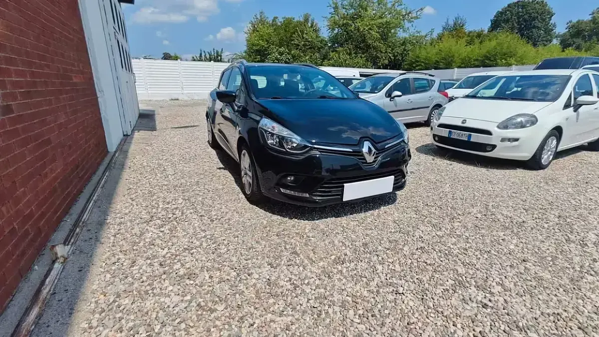 Usata Renault Clio IV Zen 75 CV (55 kW) 2018 Nero Berlina