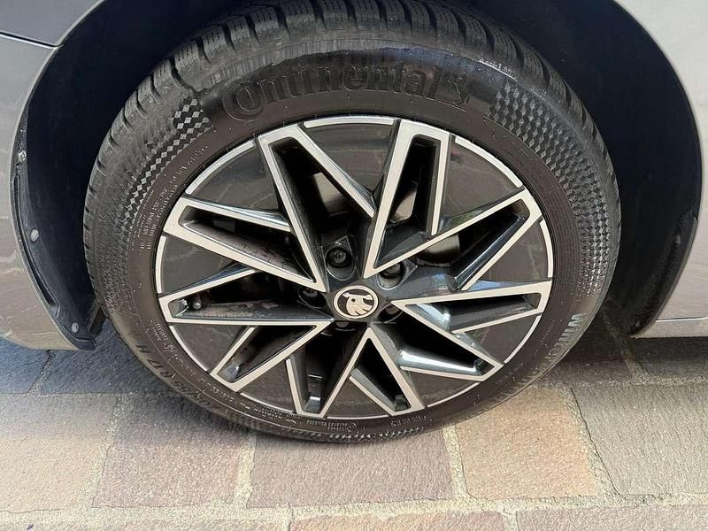 Usata Skoda Octavia Style 150 CV (110 kW) 2024 Grigio Station wagon