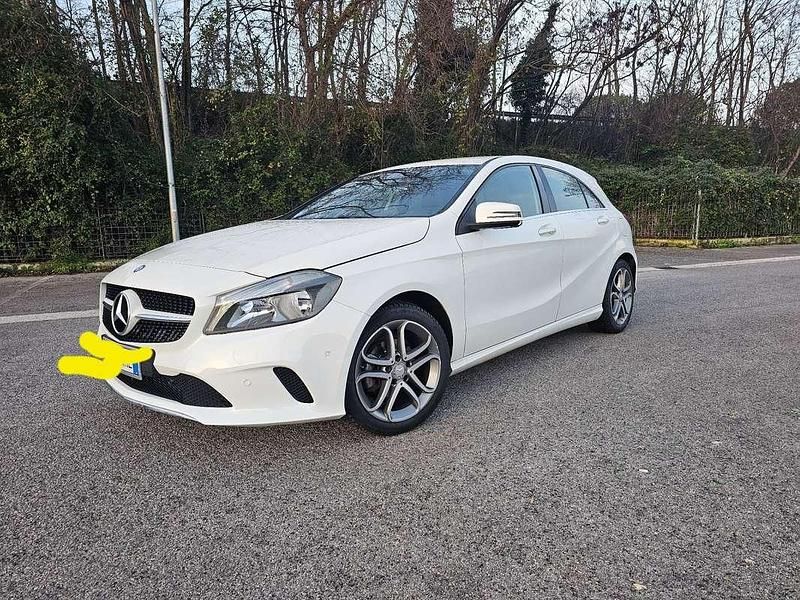 Usata Mercedes A180 Executive 109 CV (80 kW) 2016 Berlina