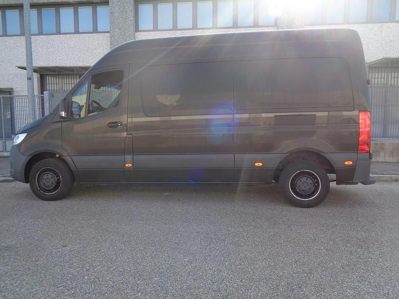Usata Mercedes Sprinter 114 CV (83 kW) 2020 Marrone Furgone