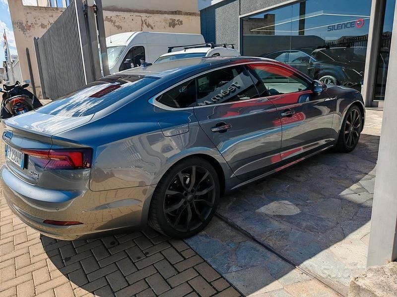 Usata Audi A5 190 CV (139 kW) 2019 Grigio Coupé