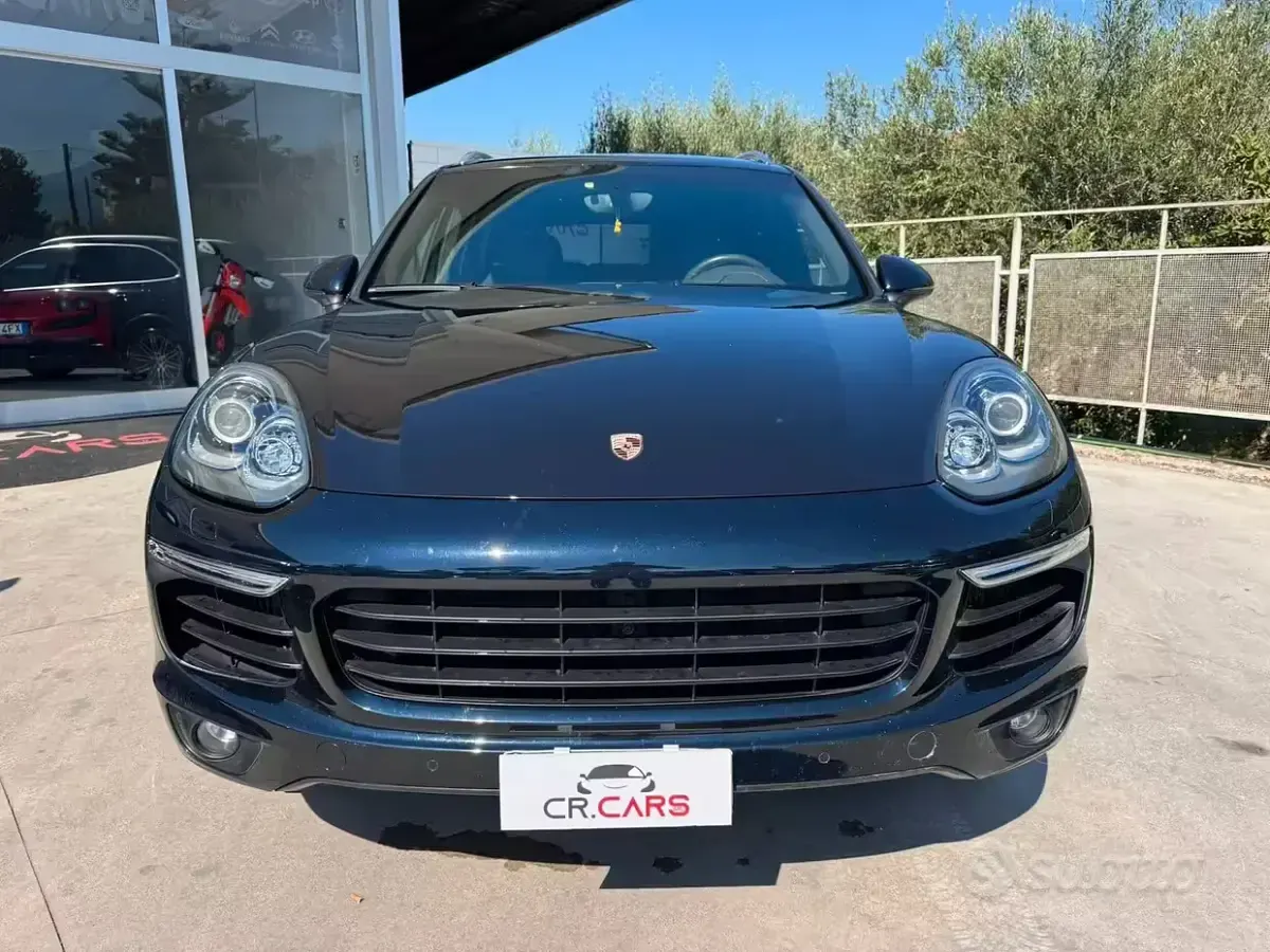 Usata Porsche Cayenne 250 CV (183 kW) 2016 Bluazzurro SUV