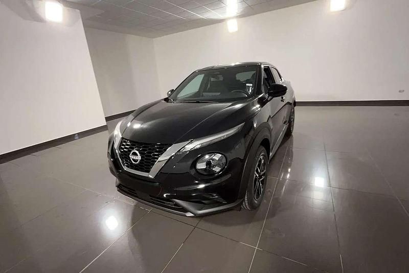 Nero Nuova 2025 Nissan Juke N-Connecta SUV | 20.490 € (Buon prezzo) - Immagine 1/4