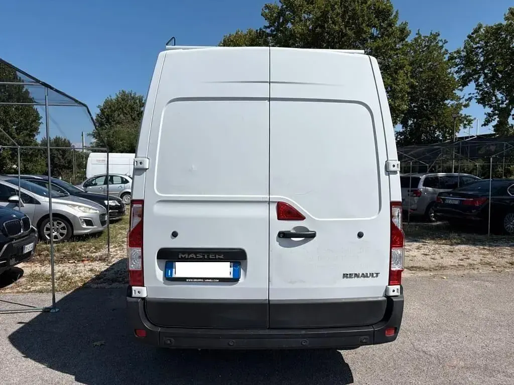 Usata Renault Master 149 CV (109 kW) 2021 Bianco Monovolume