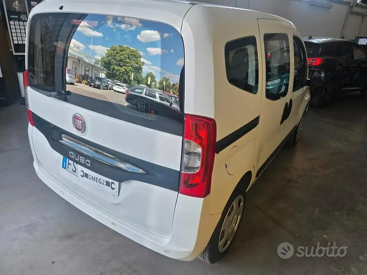 Usata Fiat Qubo Trekking 70 CV (51 kW) 2018 Bianco Monovolume
