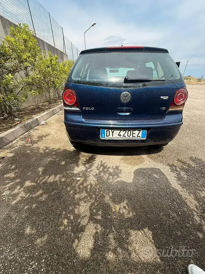 Usata VW Polo Trendline 69 CV (50 kW) 2005 Blu Utilitaria