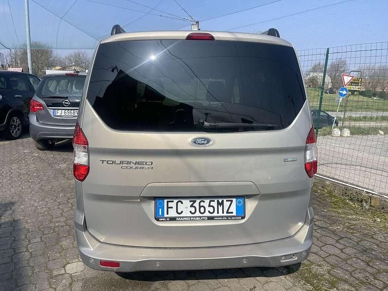 Usata Ford Tourneo Courier Titanium 101 CV (74 kW) 2016 Other Monovolume