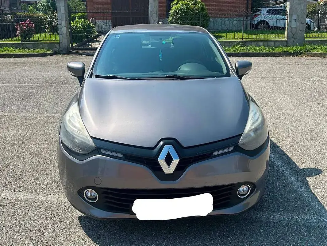 Usata Renault Clio IV 75 CV (55 kW) 2015 Argento Berlina