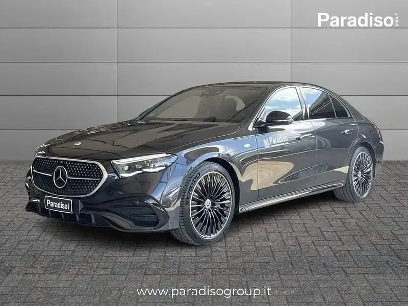 Gebraucht Mercedes E300 Premium 306 PS (225 kW) 2026 Limousine