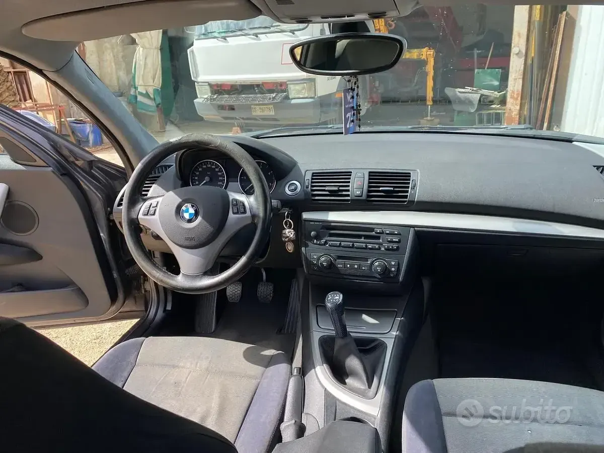 Usata BMW 120 163 CV (119 kW) 2005 Utilitaria