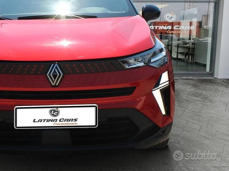 Usata Renault Captur Techno 101 CV (74 kW) 2025 Rosso SUV