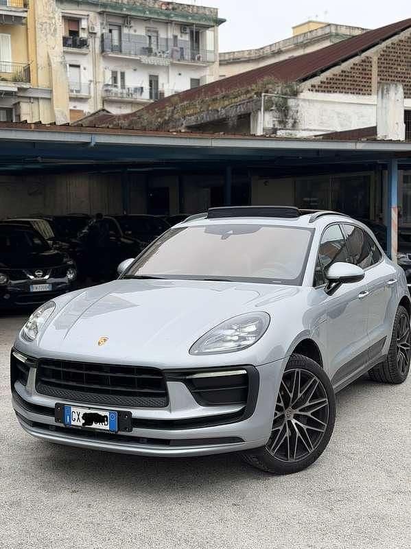 Usata Porsche Macan 265 CV (194 kW) 2024 Argento SUV
