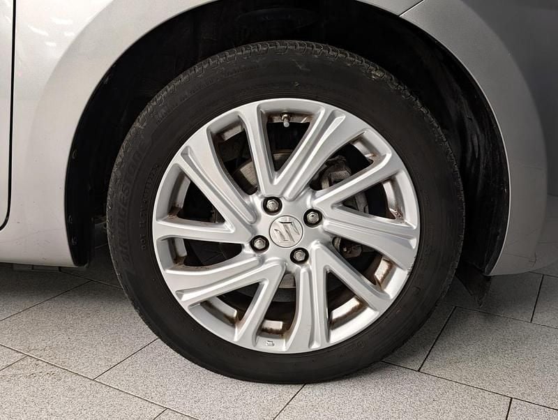 Usata Suzuki Swift 83 CV (61 kW) 2023 Grigio Utilitaria