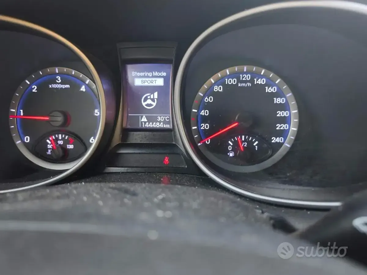 Usata Hyundai Santa Fe 150 CV (110 kW) 2015 Bianco SUV