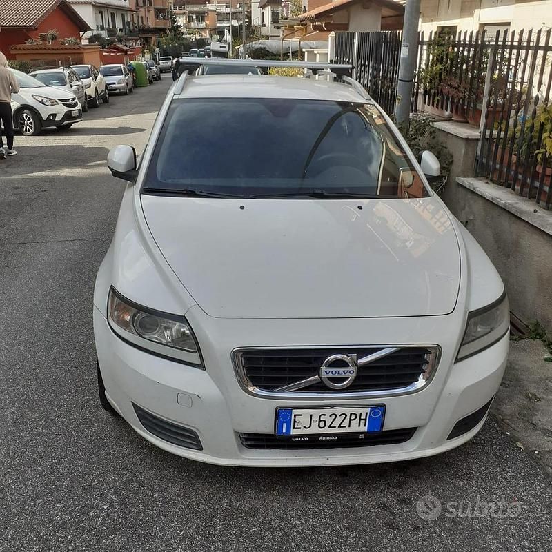 Usata Volvo V50 Plus 114 CV (83 kW) 2011 Bianco Station wagon