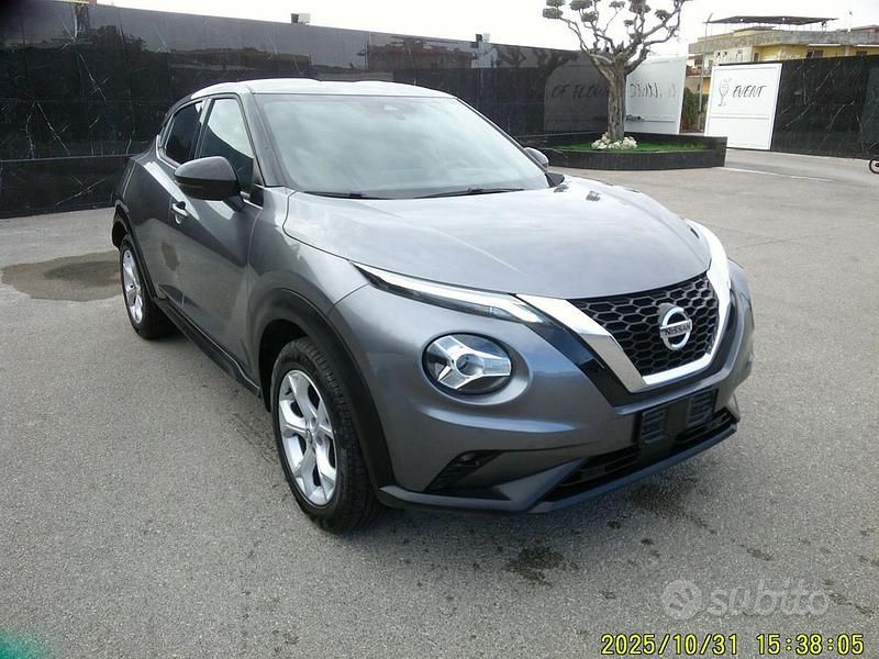 Usata Nissan Juke N-Connecta 114 CV (83 kW) 2022 Grigio SUV
