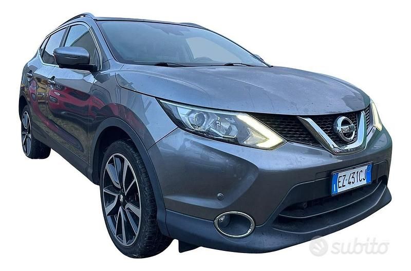 Usata Nissan Qashqai Tekna 130 CV (95 kW) 2015 Grigio SUV