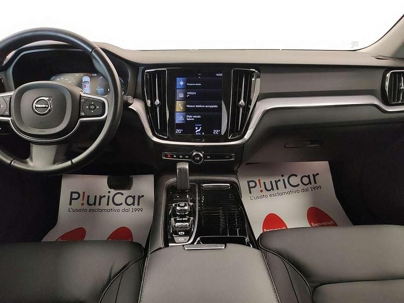 Usata Volvo V60 253 CV (186 kW) 2020 Argento Station wagon