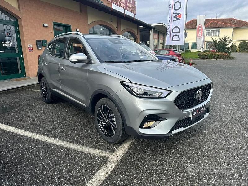 Nuova MG ZS Luxury 116 CV (85 kW) 2025 SUV