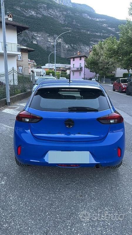 Usata Opel Corsa 101 CV (74 kW) 2025 Blu Utilitaria