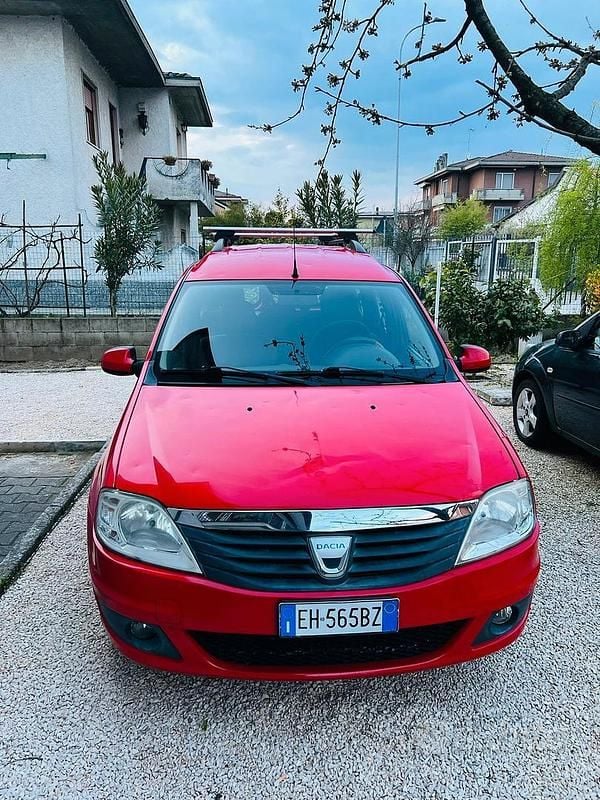 Usata Dacia Logan 85 CV (62 kW) 2011 Rosso Station wagon