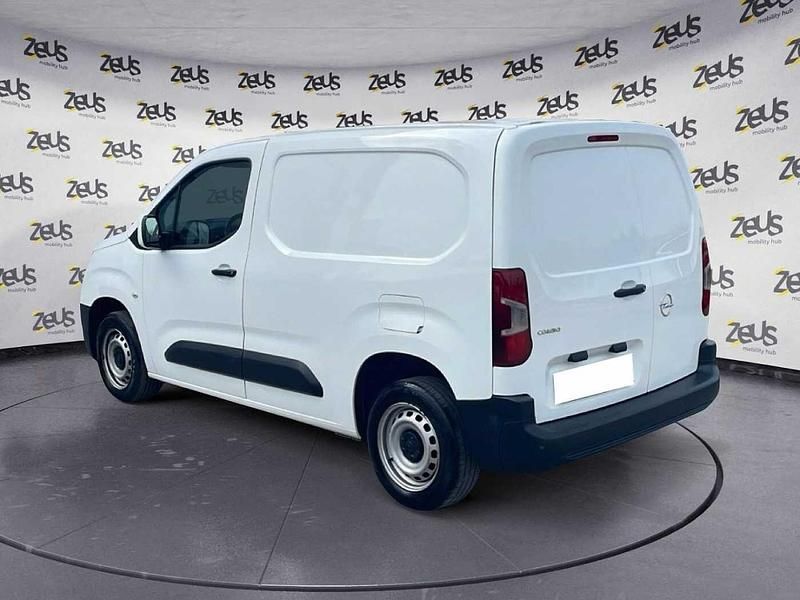 Begagnad Opel Combo Edition+ 102 HK (75 kW) 2021 Vit Minibuss
