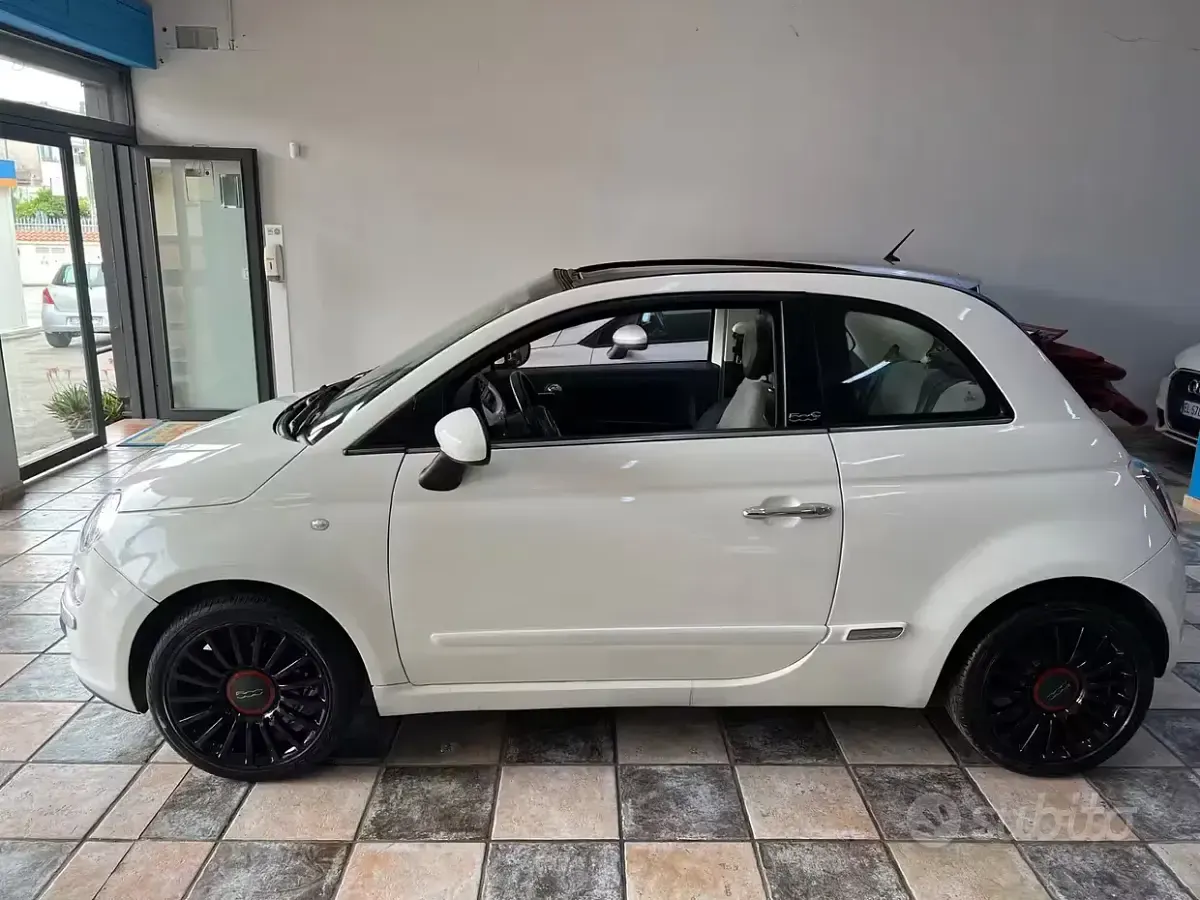 Usata Fiat 500C Lounge 95 CV (69 kW) 2011 Bianco Cabrio
