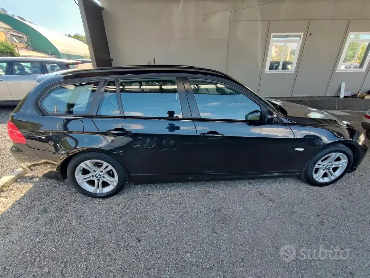 Usata BMW 318 M Sport 143 CV (105 kW) 2010 Nero Station wagon