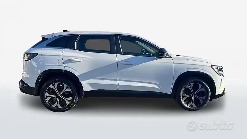 Usata Renault Austral Equilibre 131 CV (96 kW) 2023 Bianco SUV
