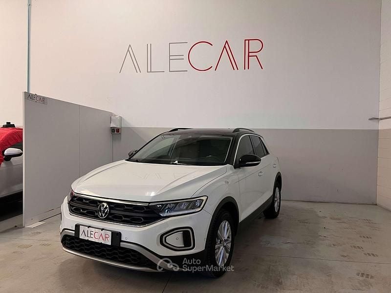 Bianco Usata 2022 VW T-Roc Style SUV | 20.500 € (Buon prezzo) - Immagine 1/4