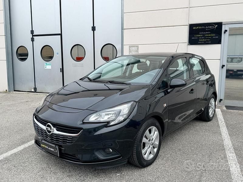 Usata Opel Corsa 90 CV (66 kW) 2016 Nero Utilitaria
