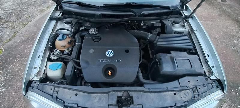 Usata VW Golf IV 90 CV (66 kW) 2003 Grigio Berlina