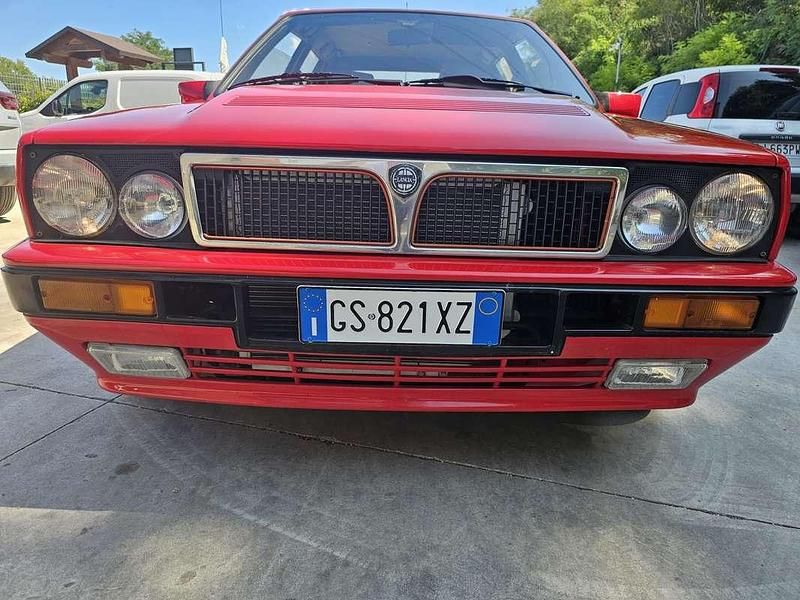 Usata Lancia Delta 181 CV (133 kW) 1989 Rosso Utilitaria