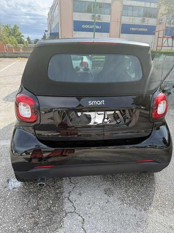 Usata Smart ForTwo Cabrio Passion 90 CV (66 kW) 2019 Nero Cabrio