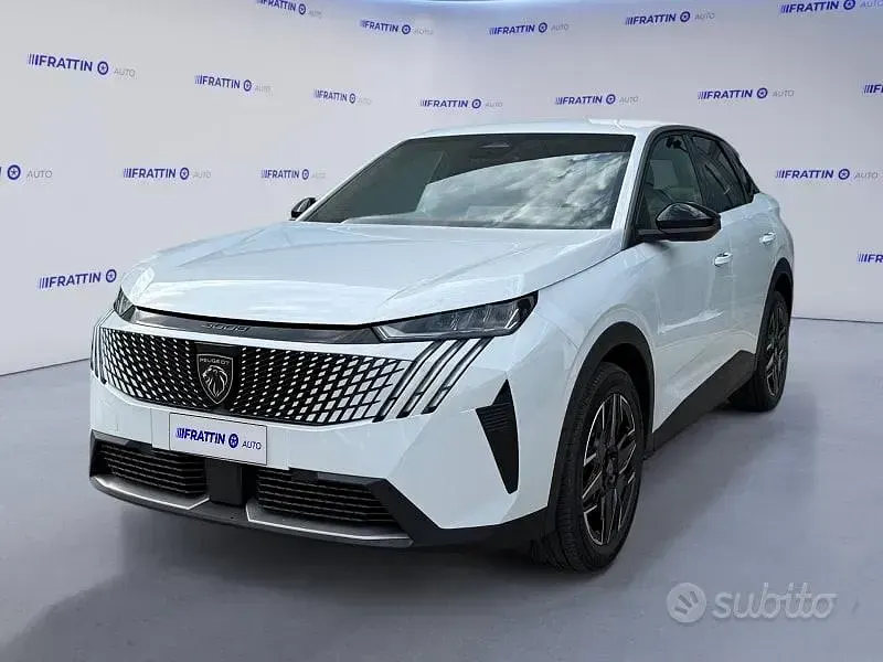 Usata Peugeot 3008 Allure 145 CV (106 kW) 2025 SUV