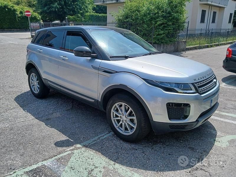 Grigio Usata 2017 Land Rover Range Rover evoque Tre volumi | 13.500 € (Ottimo prezzo) - Immagine 1/4